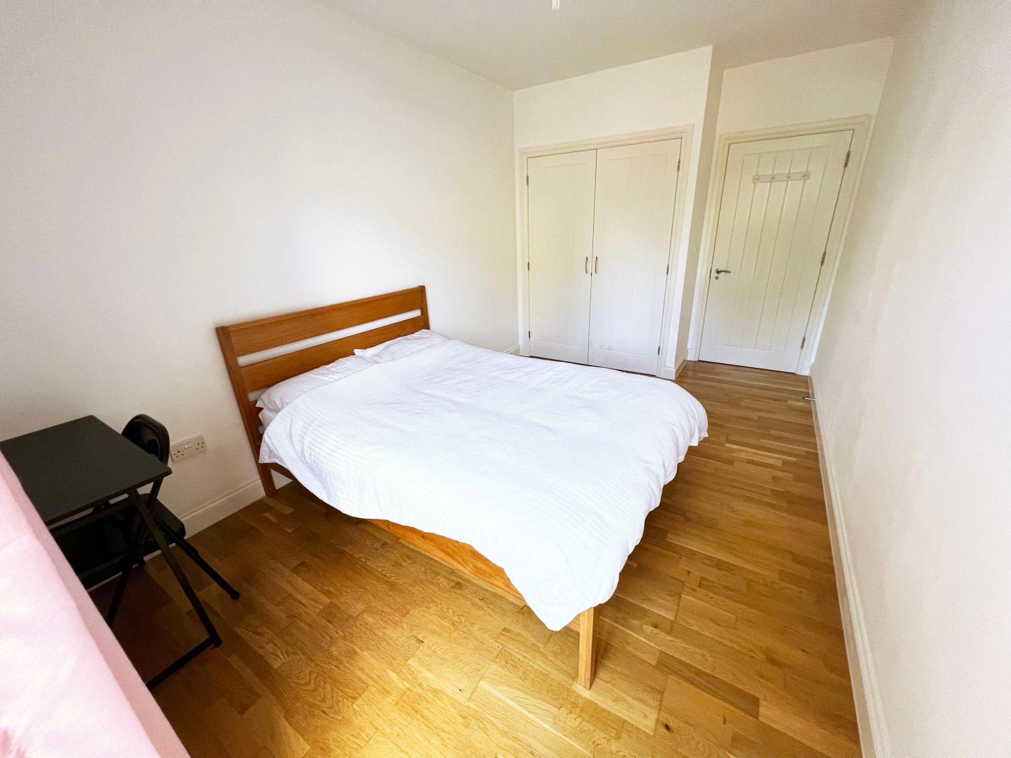 Bedroom 2, Queens Road ロンドン エクステリア 写真